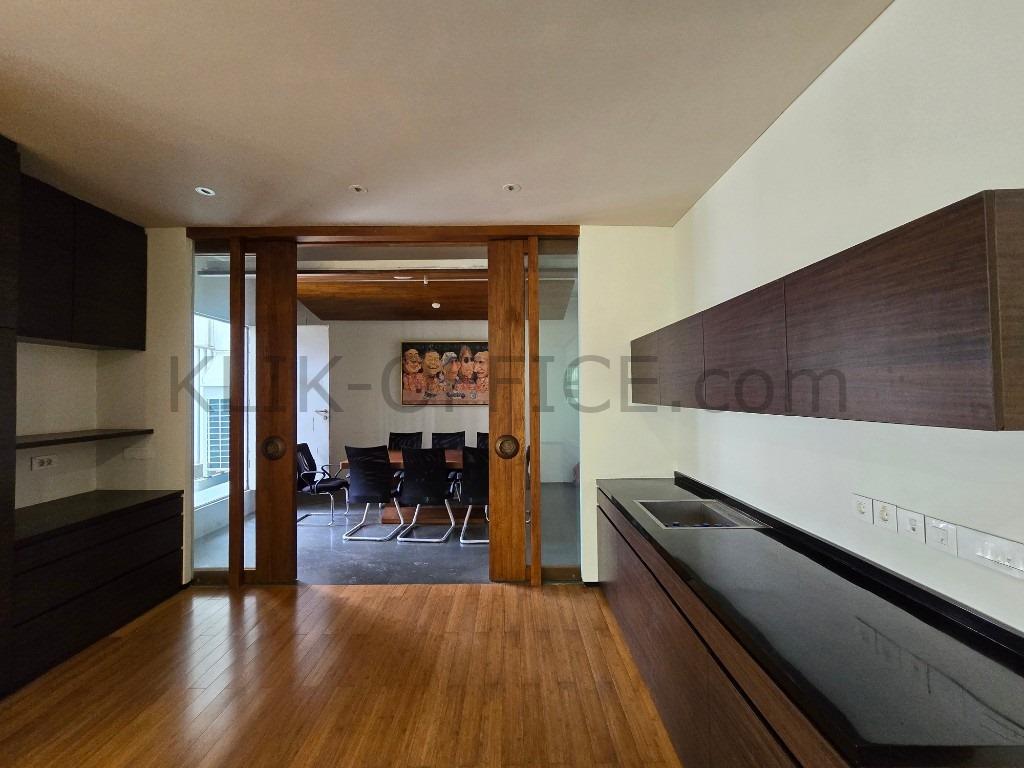 For Rent Equity Tower Furnished Under Floor 20 Jakarta Selatan